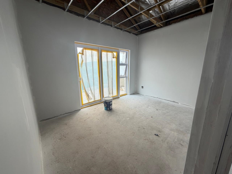 3 Bedroom Property for Sale in Fraaiuitsig Western Cape